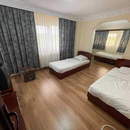 Motel Orion Obrejita Екстериор снимка