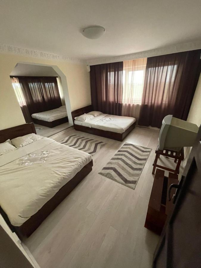 Motel Orion Obrejita Екстериор снимка