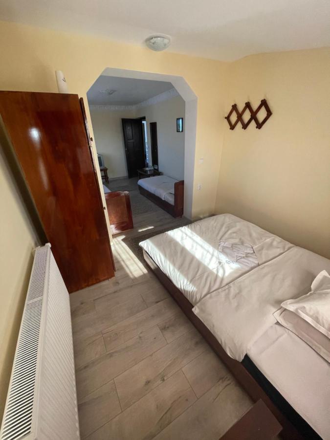 Motel Orion Obrejita Екстериор снимка