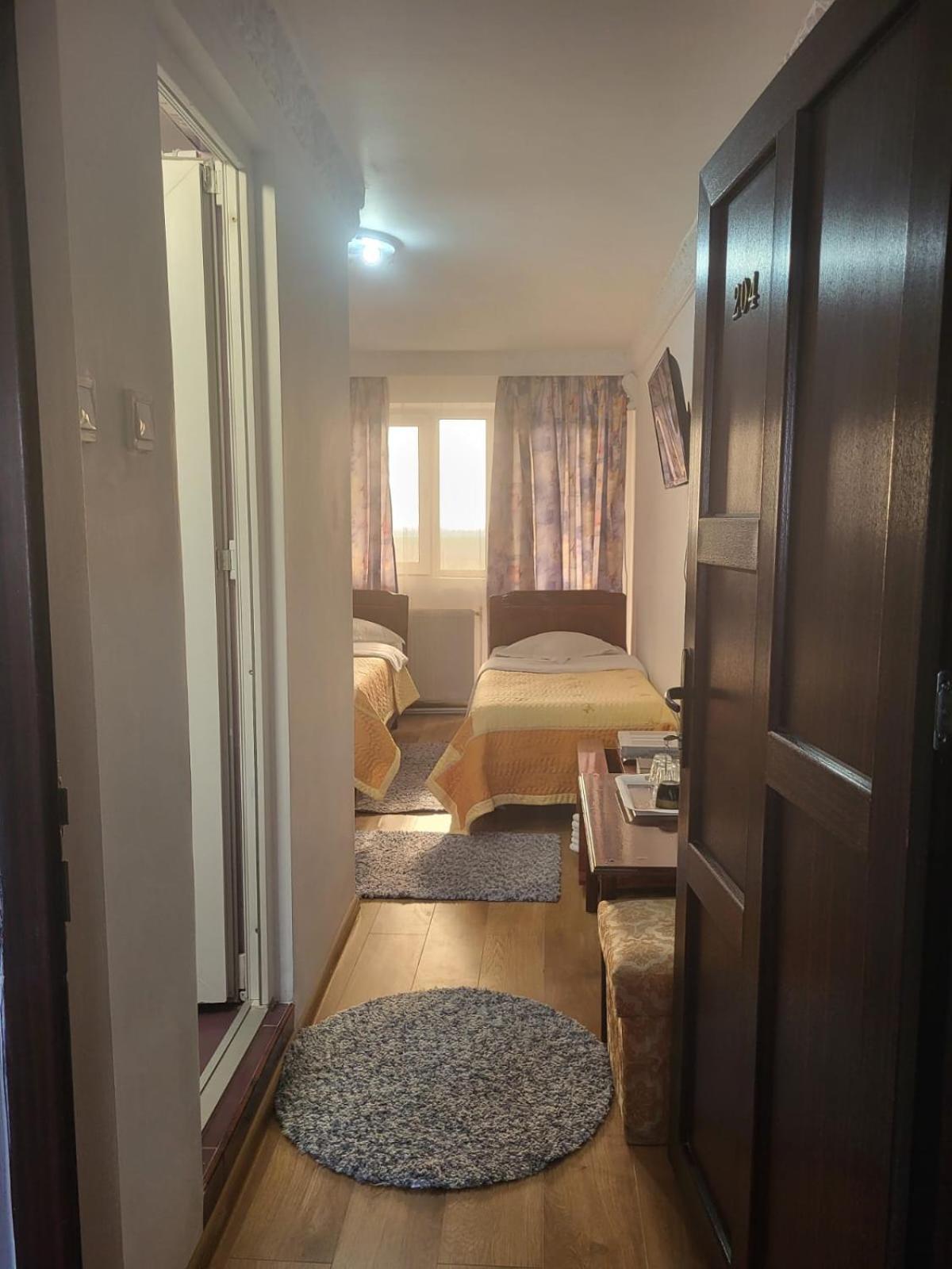 Motel Orion Obrejita Екстериор снимка